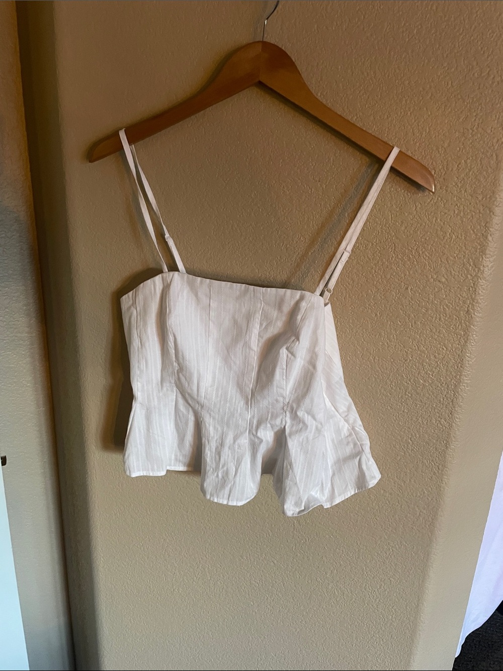 Universal Thread White Patterned Peplum Cami Size S